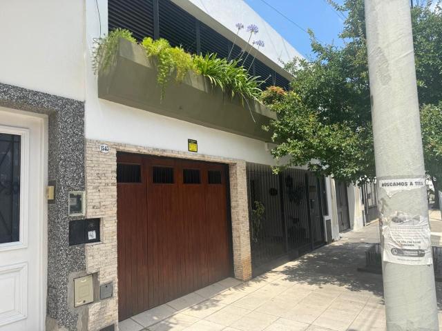 Venta de espectacular Casa 4 ambientes en Villa Santa Rita