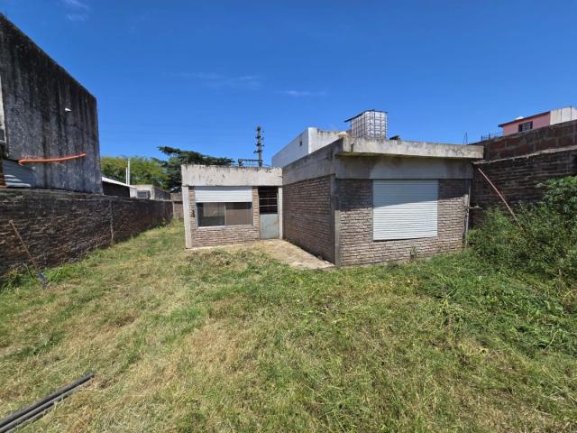 Venta de espectacular Casa 4 ambientes en Almirante Brown Claypole