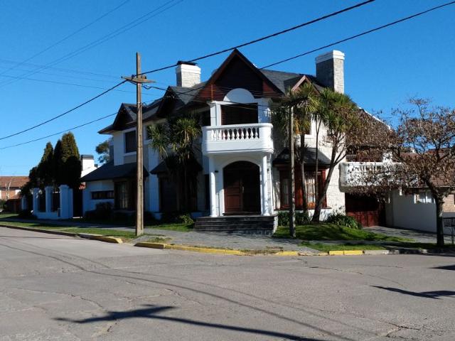 Venta de espectacular Casa 4 ambientes en Balcarce Balcarce