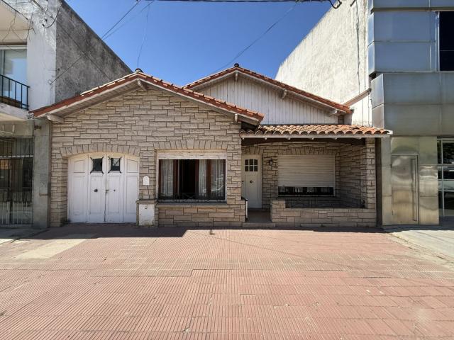 Venta de espectacular Casa 4 ambientes en Balcarce Balcarce