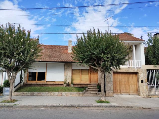 Venta de espectacular Casa 4 ambientes en Balcarce Balcarce