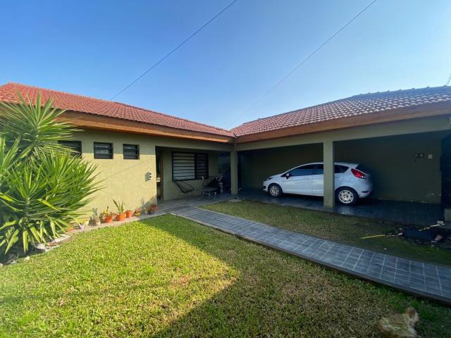 Venta de espectacular Casa 4 ambientes en Berisso