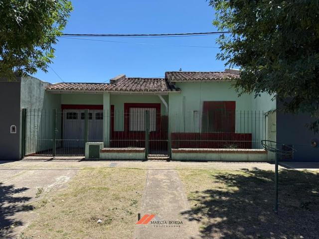 Venta de espectacular Casa 4 ambientes en Chascomús Chascomús