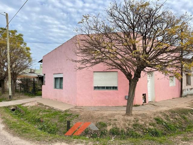 Venta de espectacular Casa 4 ambientes en Chascomús Chascomús