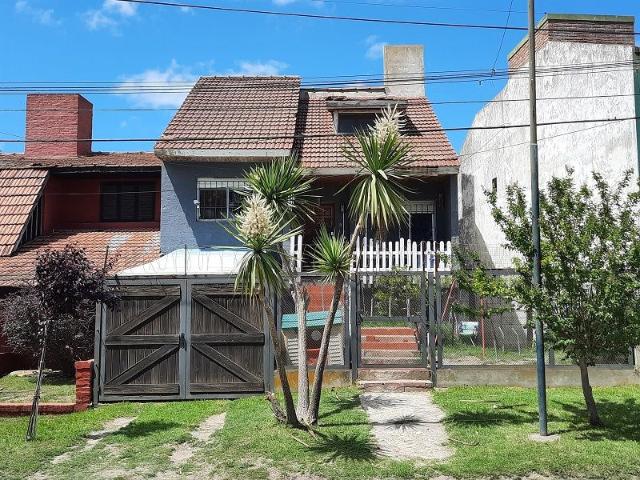 Venta de espectacular Casa 4 ambientes en Chascomús Chascomús
