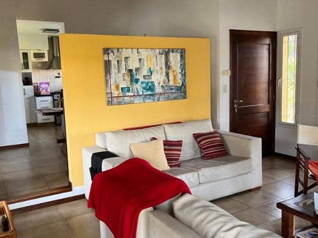 Venta de espectacular Casa 4 ambientes en Concordia
