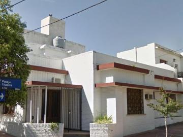 Venta de espectacular Casa 4 ambientes en Córdoba