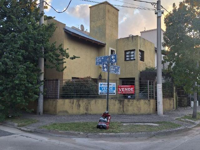 Venta de espectacular Casa 4 ambientes en Córdoba