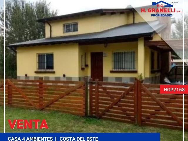 Venta de espectacular Casa 4 ambientes en Costa del Este