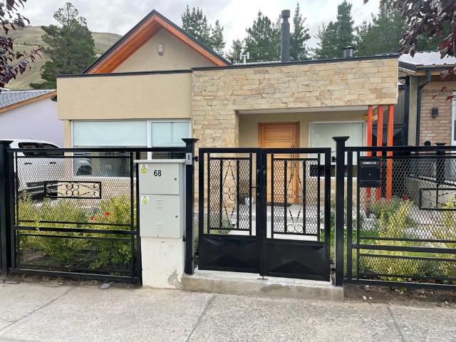 Venta de espectacular Casa 4 ambientes en Esquel