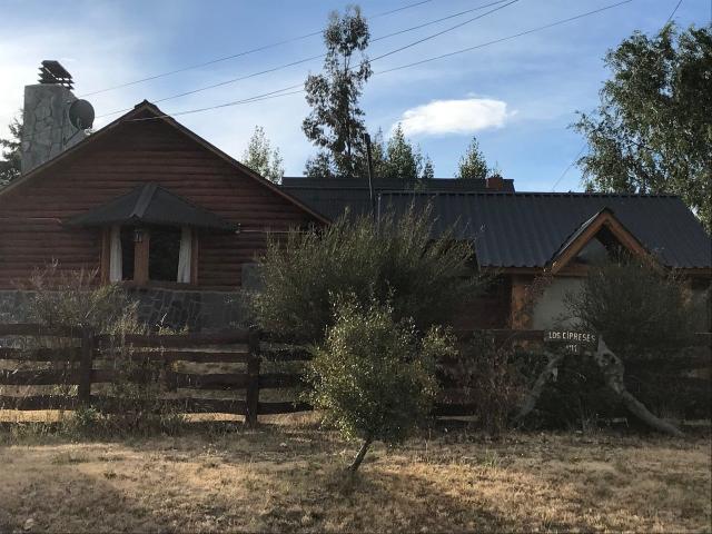 Venta de espectacular Casa 4 ambientes en Esquel