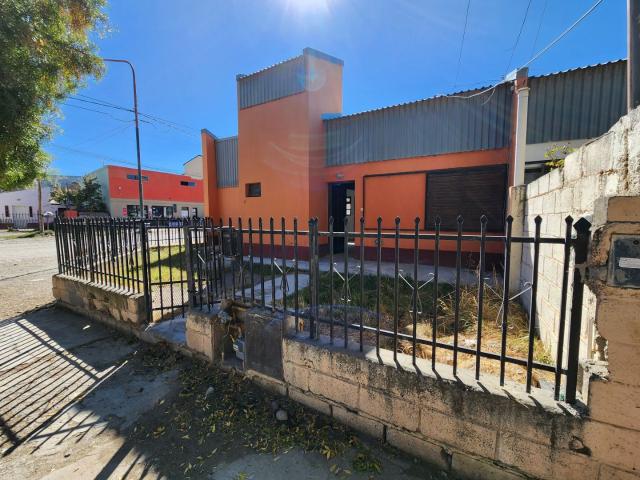 Venta de espectacular Casa 4 ambientes en Esquel