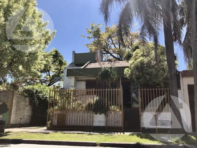 Venta de espectacular Casa 4 ambientes en Esteban Echeverría Luis Guillón