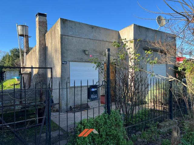 Venta de espectacular Casa 4 ambientes en General Paz Ranchos