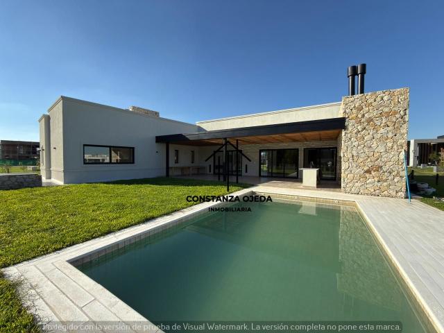Venta de espectacular Casa 4 ambientes en General Rodríguez Terravista