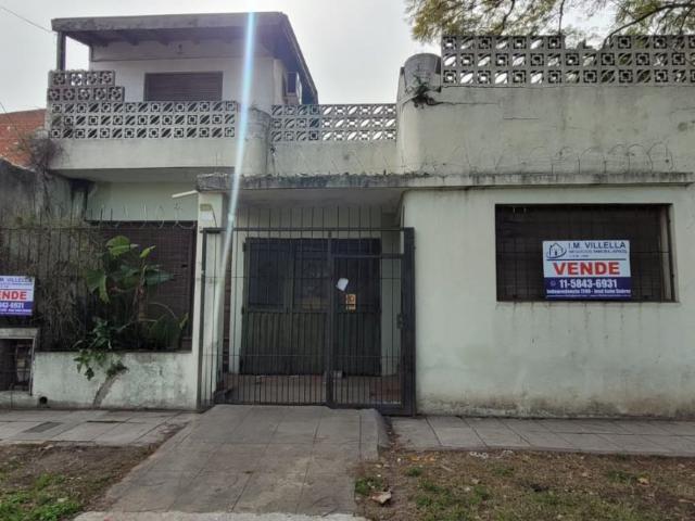 Venta de espectacular Casa 4 ambientes en General San Martín Jose León Suarez