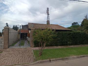 Venta de espectacular Casa 4 ambientes en Ituzaingó