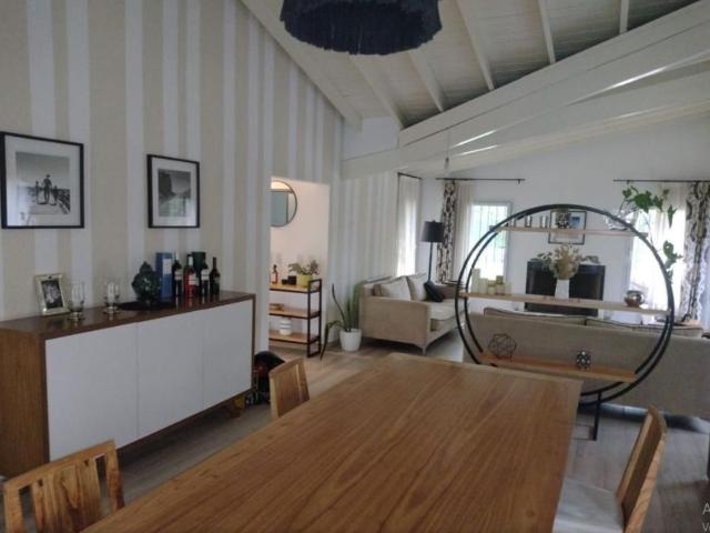 Venta de espectacular Casa 4 ambientes en Ituzaingó