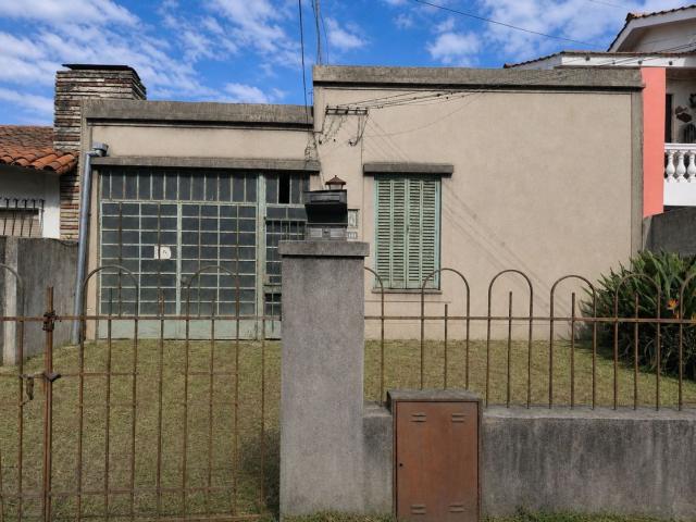 Venta de espectacular Casa 4 ambientes en Ituzaingó