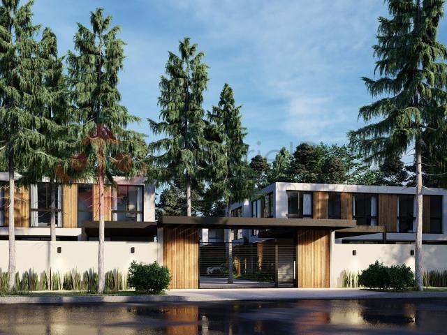Venta de espectacular Casa 4 ambientes en Ituzaingó Parque Leloir