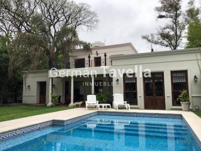 Venta de espectacular Casa 4 ambientes en Ituzaingó Parque Leloir