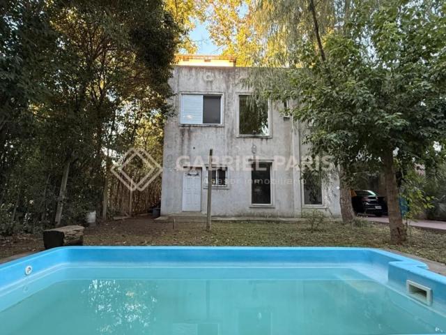 Venta de espectacular Casa 4 ambientes en Ituzaingó Parque Leloir