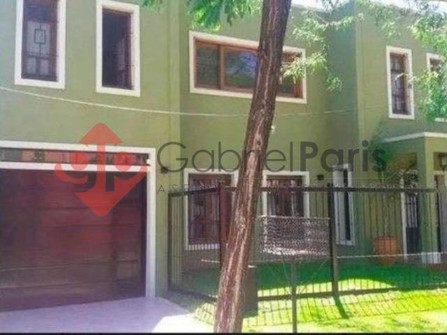 Venta de espectacular Casa 4 ambientes en Ituzaingó Villa Udaondo