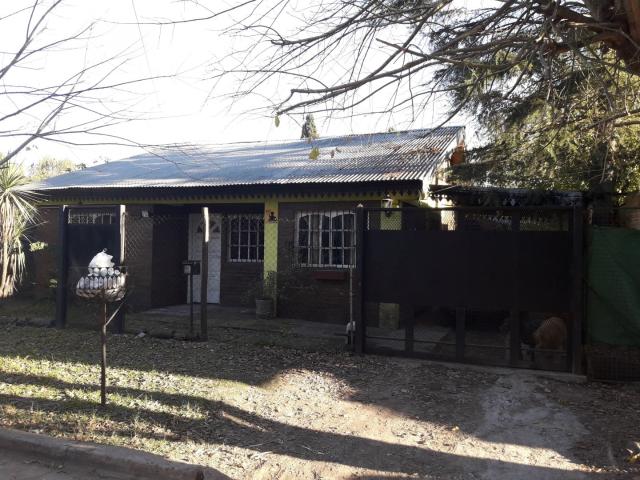 Venta de espectacular Casa 4 ambientes en Ituzaingó Villa Udaondo
