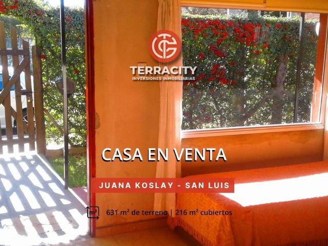 Venta de espectacular Casa 4 ambientes en Juana Koslay