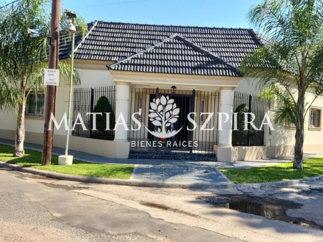 Venta de espectacular Casa 4 ambientes en La Matanza Ciudad Evita