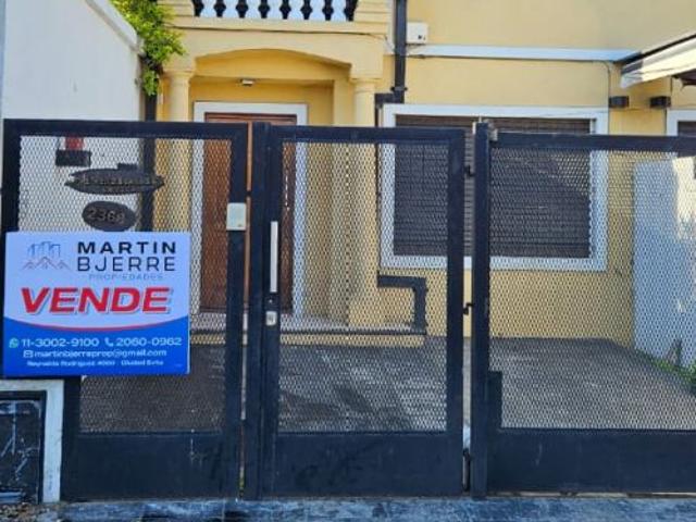 Venta de espectacular Casa 4 ambientes en La Matanza Ciudad Evita