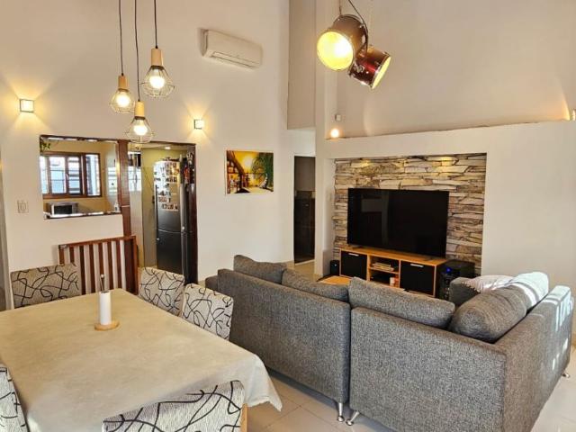 Venta de espectacular Casa 4 ambientes en La Matanza Ciudad Evita