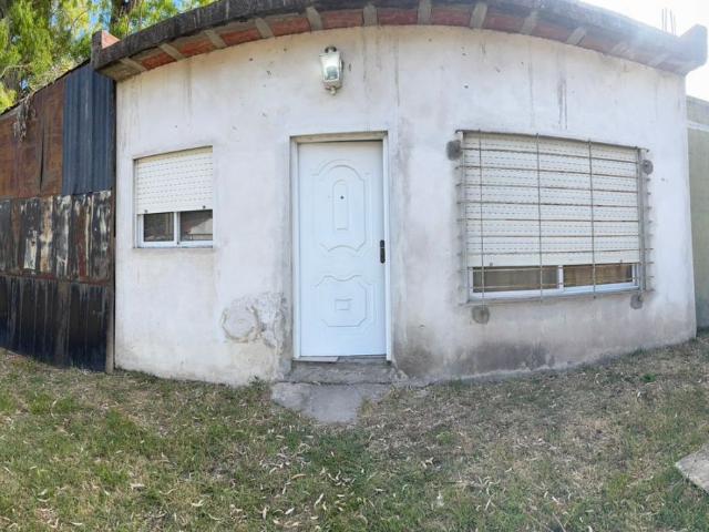 Venta de espectacular Casa 4 ambientes en La Matanza González Catán