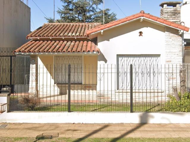 Venta de espectacular Casa 4 ambientes en La Matanza Ramos Mejía