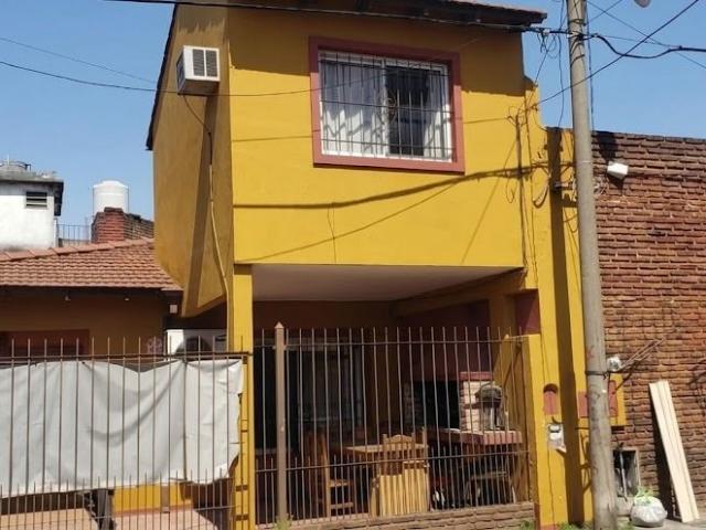 Venta de espectacular Casa 4 ambientes en La Matanza Ramos Mejía