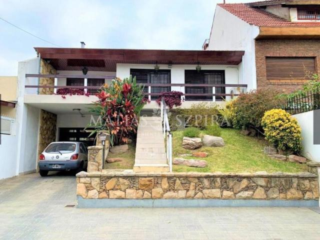 Venta de espectacular Casa 4 ambientes en La Matanza Ramos Mejía