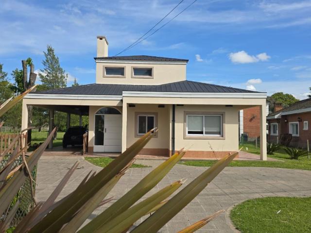 Venta de espectacular Casa 4 ambientes en La Matanza Virrey del Pino
