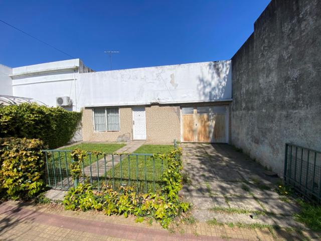 Venta de espectacular Casa 4 ambientes en La Plata