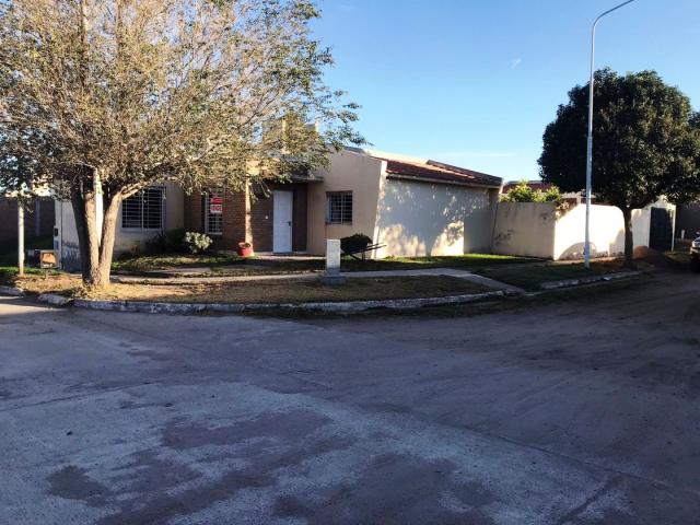 Venta de espectacular Casa 4 ambientes en La Punta