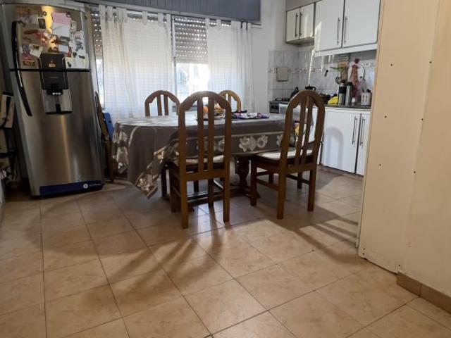 Venta de espectacular Casa 4 ambientes en Lanús Valentín Alsina