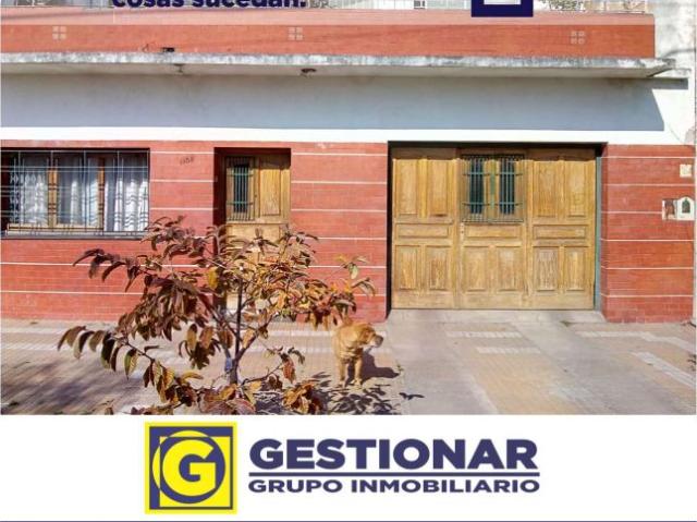 Venta de espectacular Casa 4 ambientes en Lanús Lanús Este
