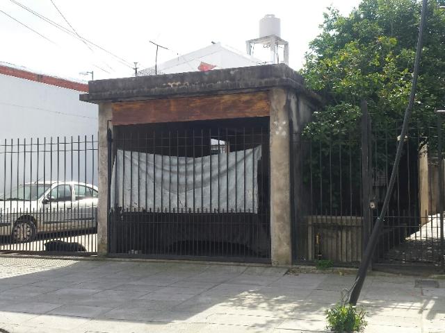 Venta de espectacular Casa 4 ambientes en Lanús Lanús Este