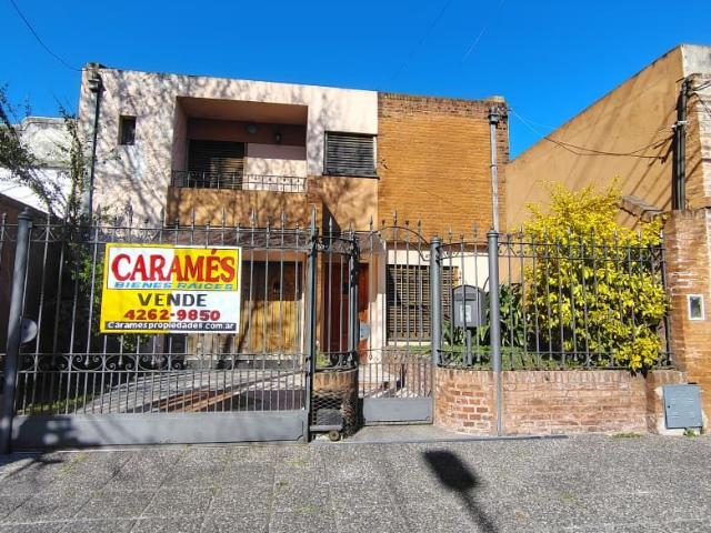 Venta de espectacular Casa 4 ambientes en Lanús Lanús Este