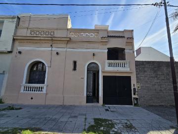 Venta de espectacular Casa 4 ambientes en Lanús Lanús Este