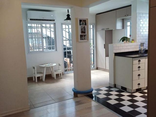 Venta de espectacular Casa 4 ambientes en Lomas de Zamora