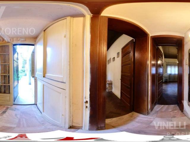 Venta de espectacular Casa 4 ambientes en Lomas de Zamora