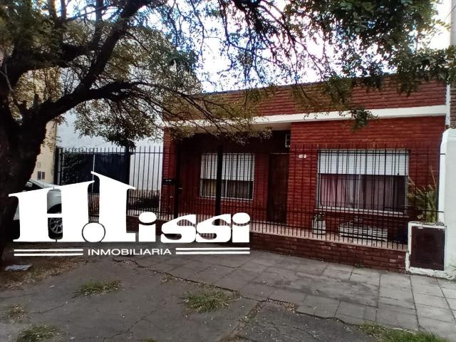 Venta de espectacular Casa 4 ambientes en Lomas de Zamora Temperley