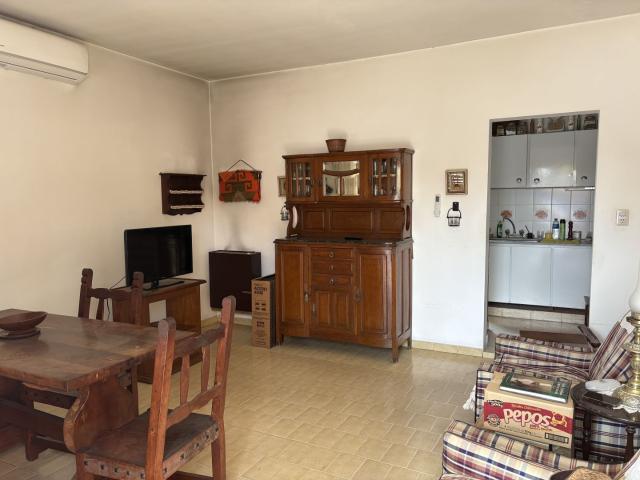 Venta de espectacular Casa 4 ambientes en Lobos Lobos: cabecera del partido
