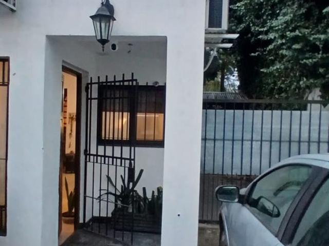 Venta de espectacular Casa 4 ambientes en Malvinas Argentinas Ingeniero Adolfo Sourdeaux