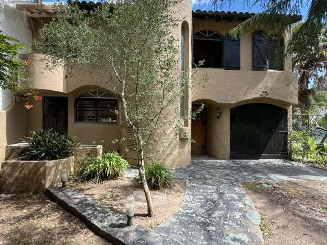 Venta de espectacular Casa 4 ambientes en Mar del Plata Barrio Los Tilos